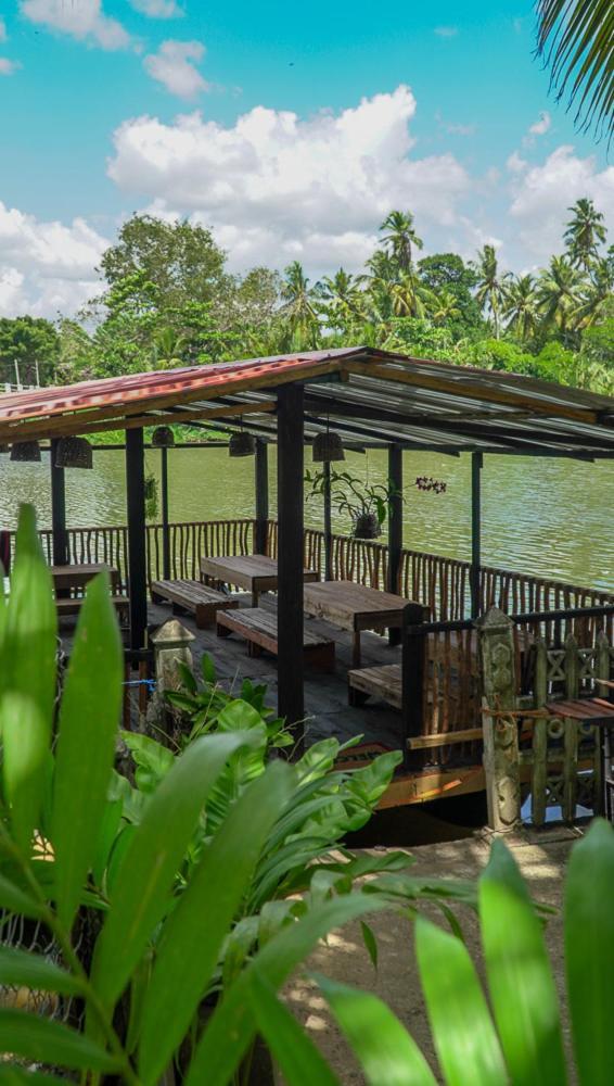 Luvi Lucas River Side Weligama Exteriér fotografie