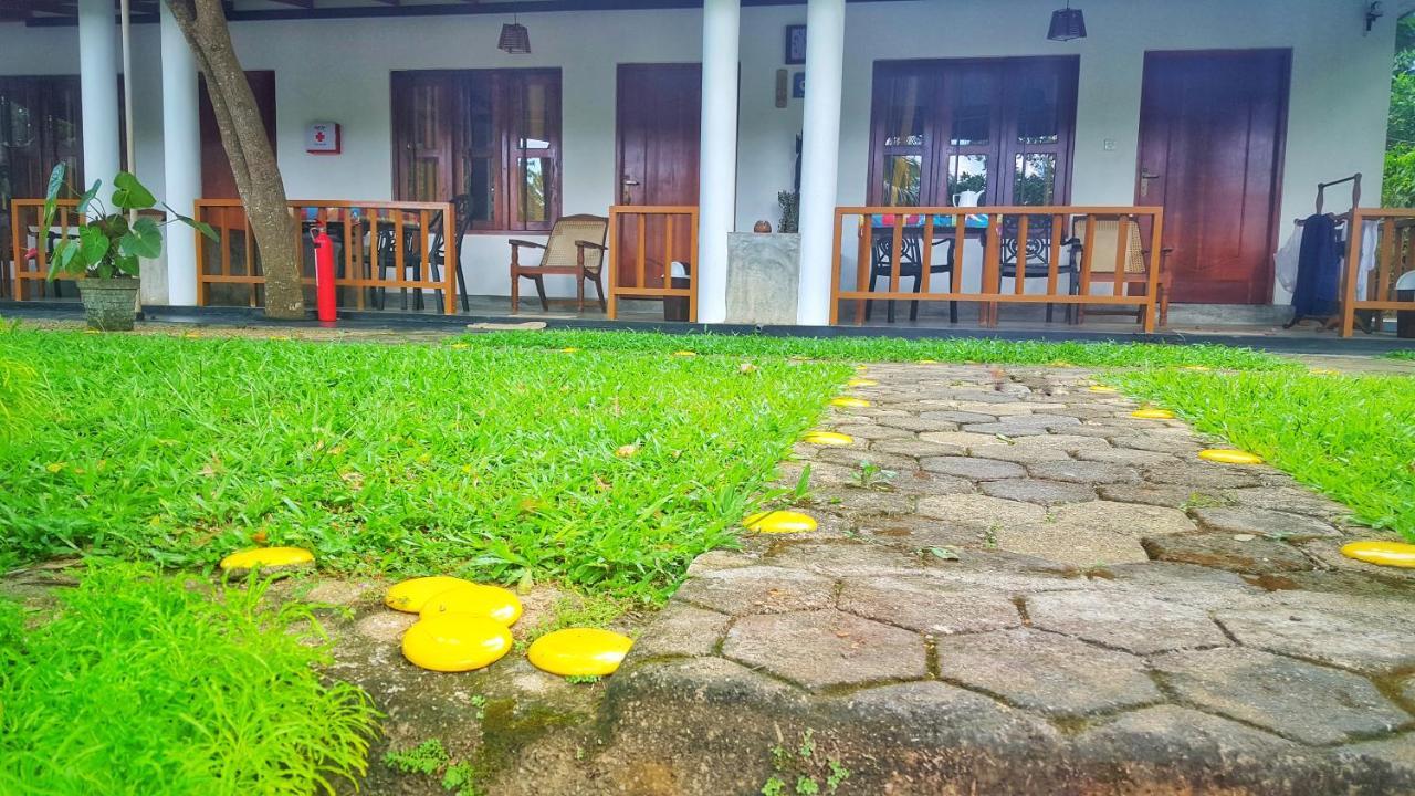 Luvi Lucas River Side Weligama Exteriér fotografie